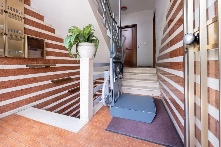 Montascale Pedane Poltroncine per Disabili ad Amelia